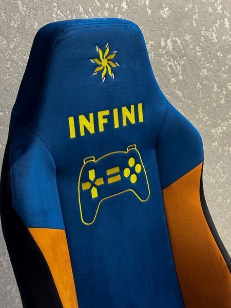 Комп'ютерне крісло розкладається до 180&deg; Infini Joystick J180 геймерське Синьо-жовта тканина для геймерів та роботи G20_СИНЬО-ЖОВТИЙ фото