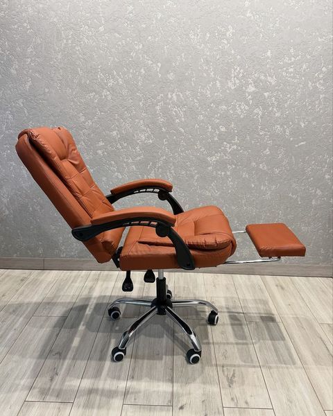 Комп'ютерне крісло офісне Malatec 1655 Світло-коричневий для керівника та персоналу BOSS_СВІТЛО-КОРИЧНЕВИЙ фото