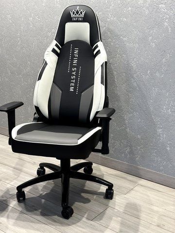 Комп'ютерне крісло розкладається до 180&deg; Infini G180 геймерське з чорно-біло-сірої екошкіри для геймерів та роботи G21_ЧОРНО-БІЛО-СІРИЙ фото